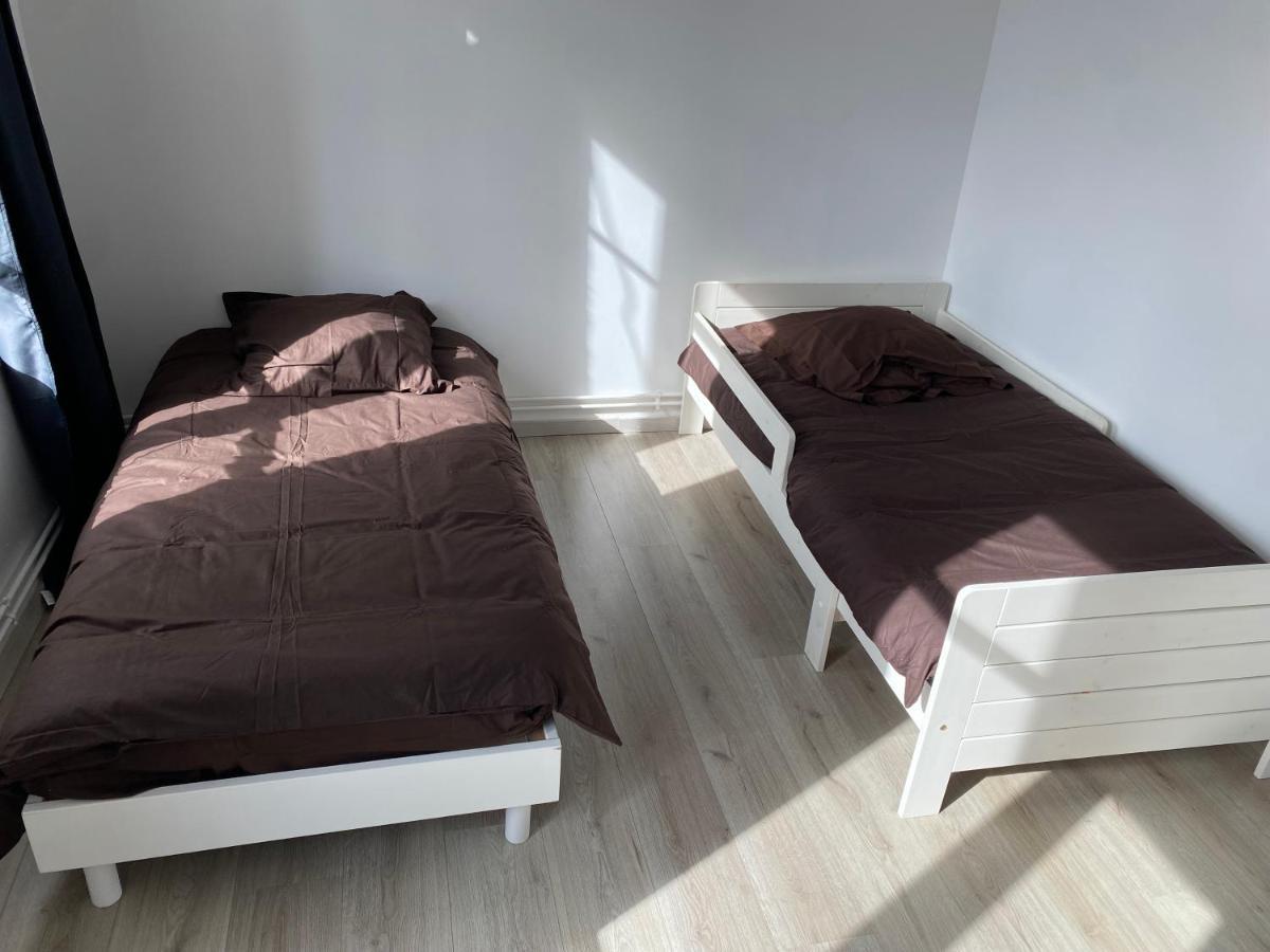 Joli Appartement Avec Parking Gratuit Sur Place Givet Exterior foto